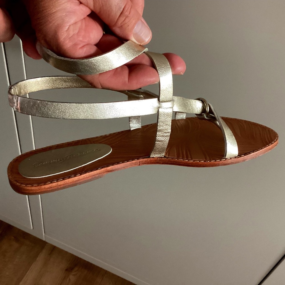 Tommy Bahama sandles